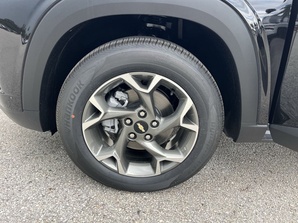 new 2025 Chevrolet Trax car, priced at $22,862