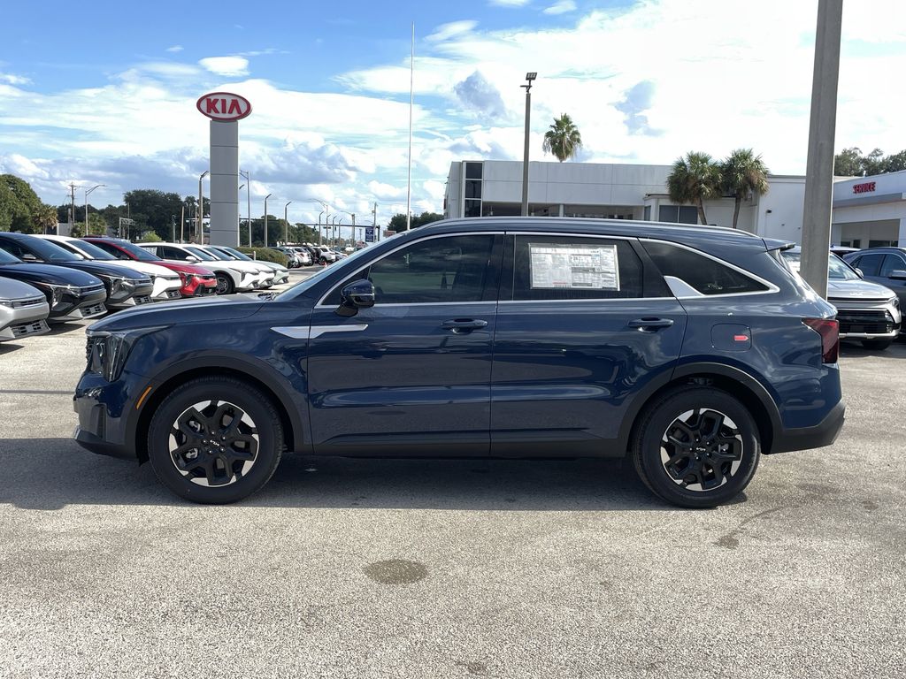 new 2025 Kia Sorento car, priced at $32,499
