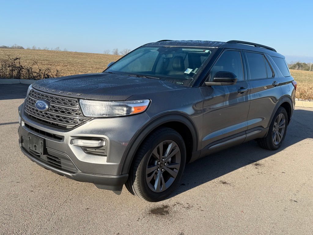 used 2022 Ford Explorer car, priced at $28,000