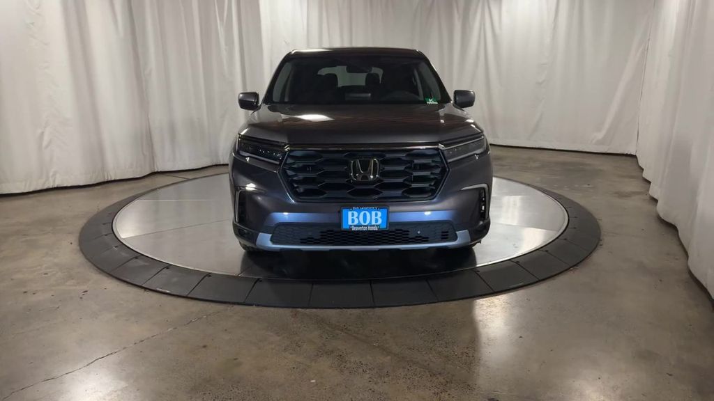 new 2025 Honda Pilot car, priced at $47,050