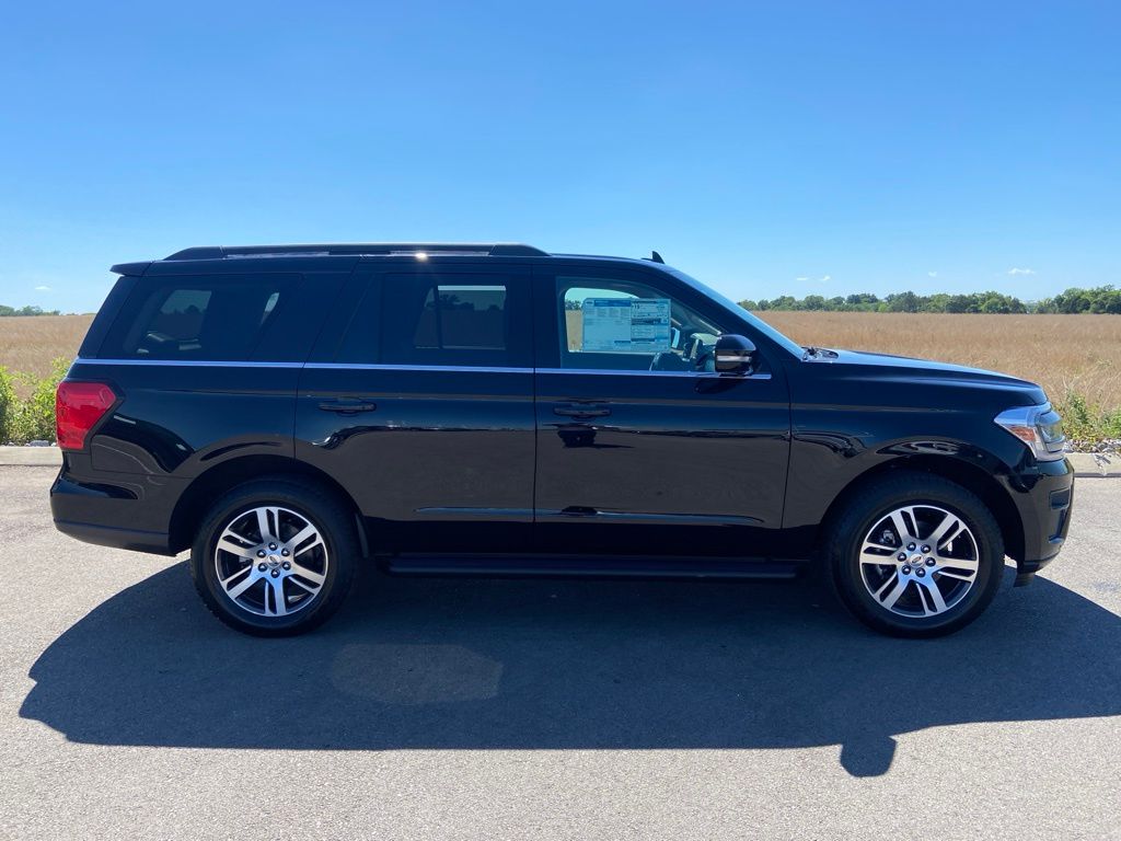 new 2024 Ford Expedition car, priced at $57,871