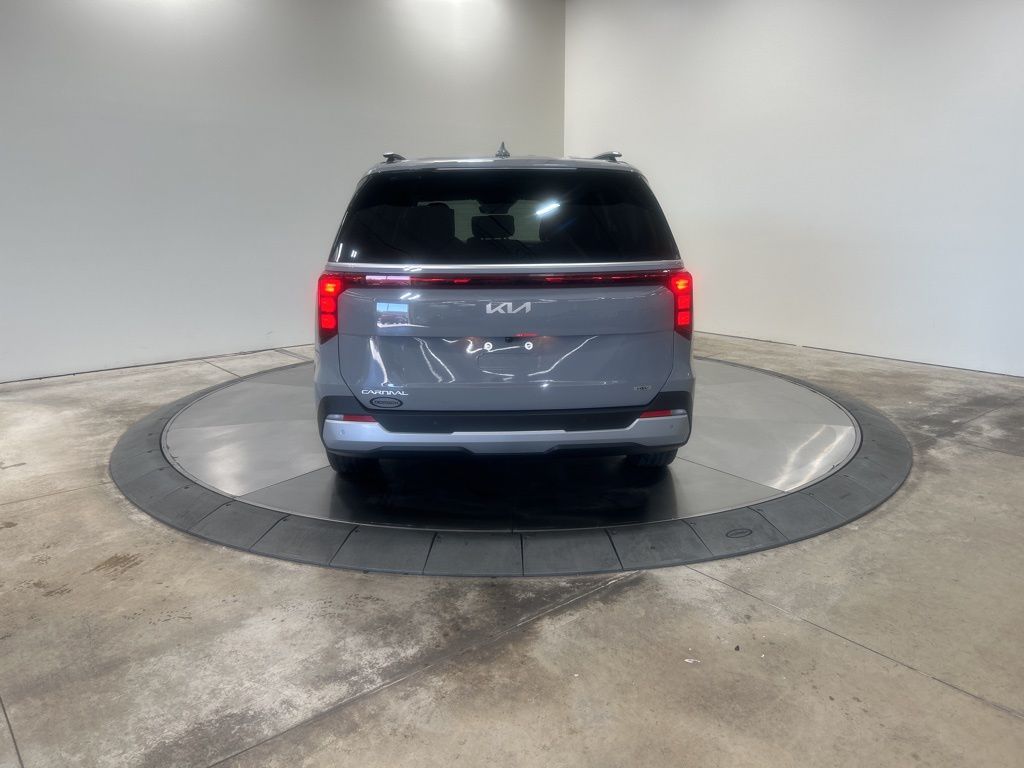 new 2026 Kia Carnival Hybrid car, priced at $45,385