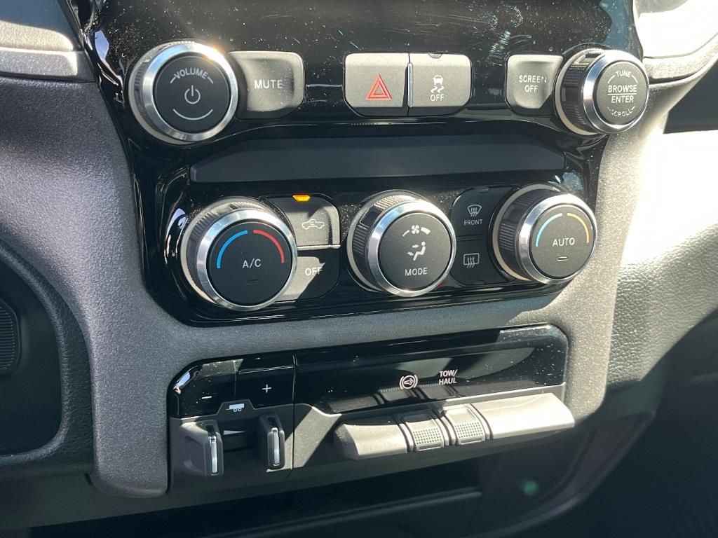 new 2024 Ram 3500 car, priced at $59,990