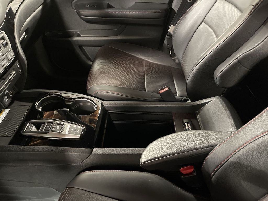 used 2022 Honda Pilot car, priced at $37,983