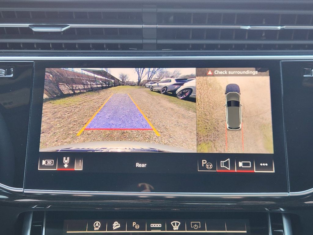 new 2025 Audi Q7 car, priced at $92,350