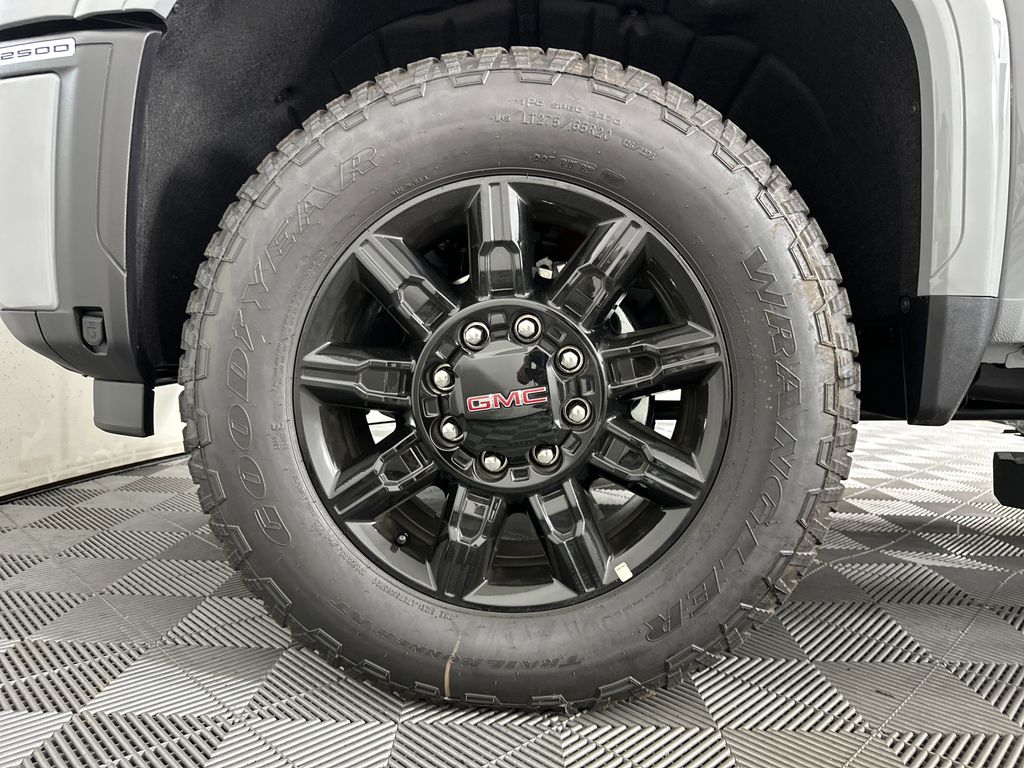 new 2025 GMC Sierra 2500HD car, priced at $85,578