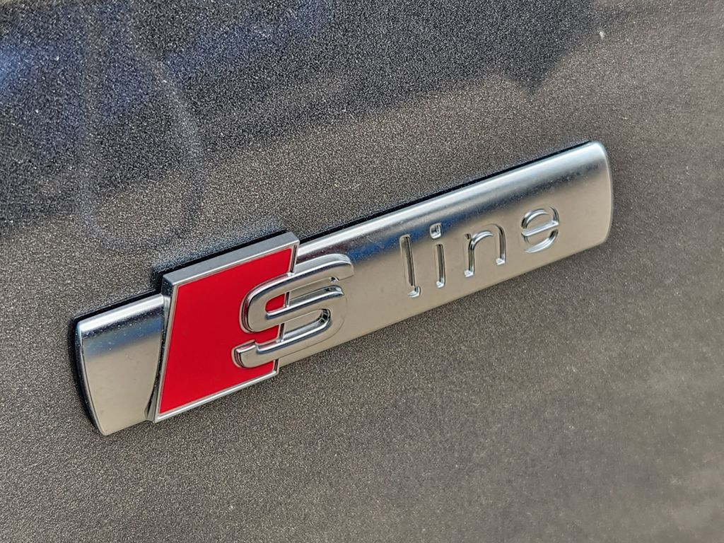 new 2025 Audi Q5 e car, priced at $69,385