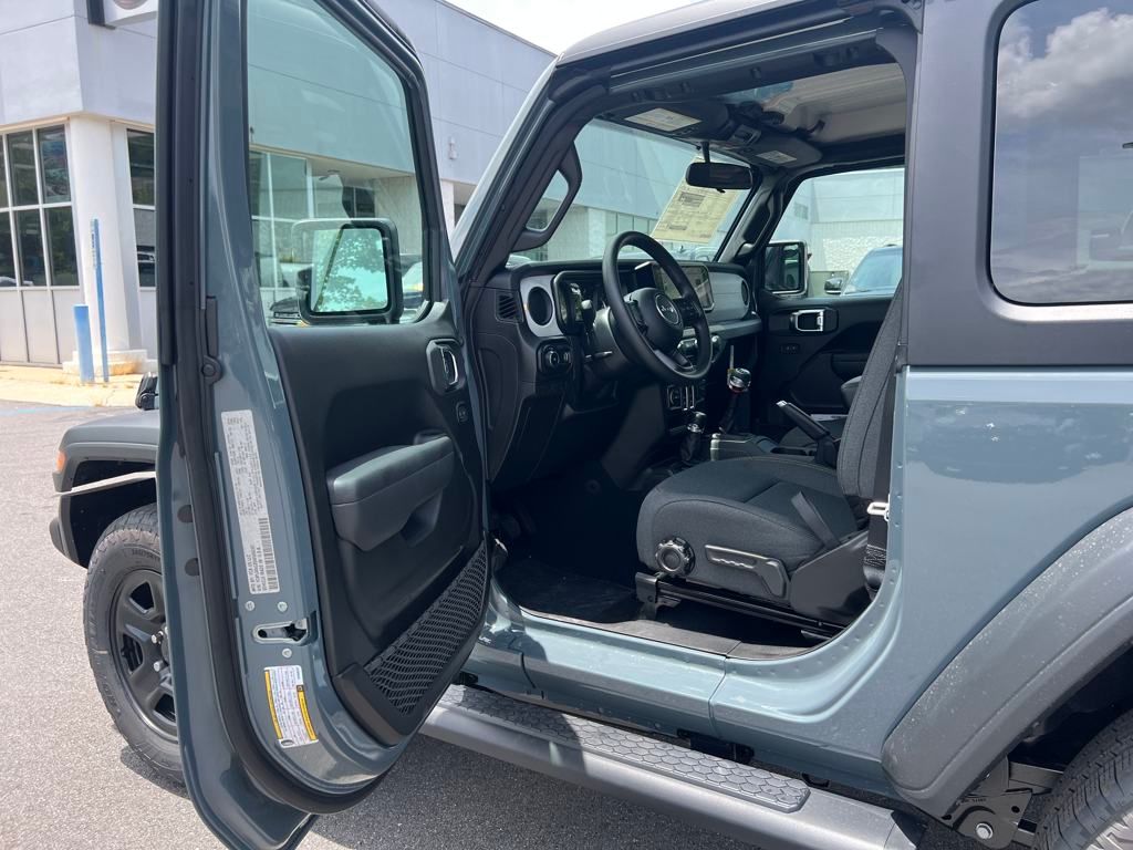 new 2025 Jeep Wrangler car, priced at $35,990