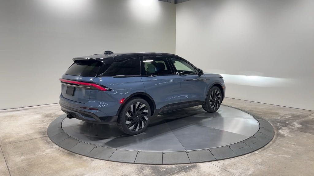 new 2025 Lincoln Nautilus car, priced at $66,245