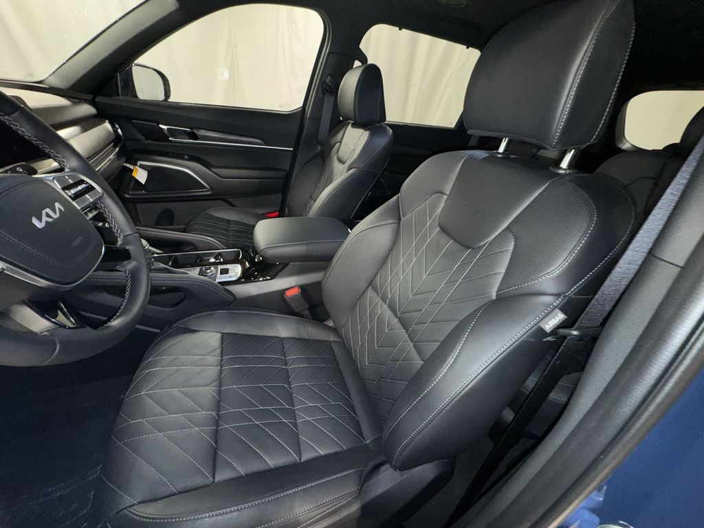 new 2025 Kia Telluride car, priced at $47,052