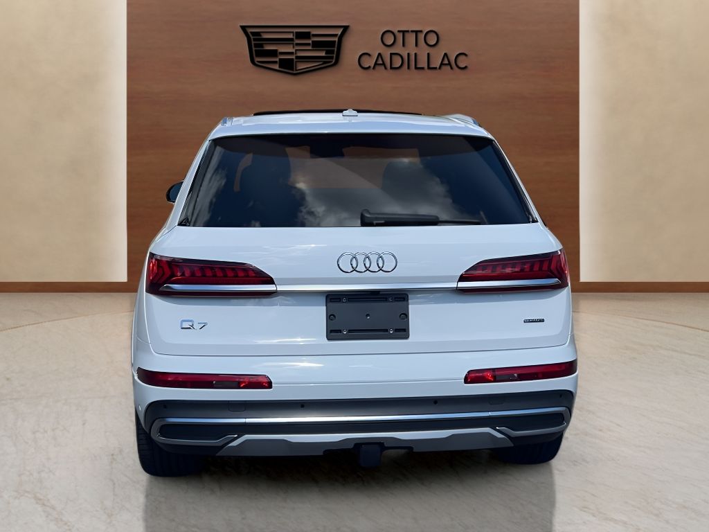 used 2020 Audi Q7 car, priced at $32,300
