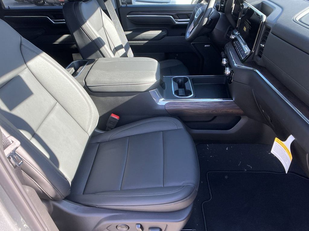 new 2025 GMC Sierra 2500HD car, priced at $80,865