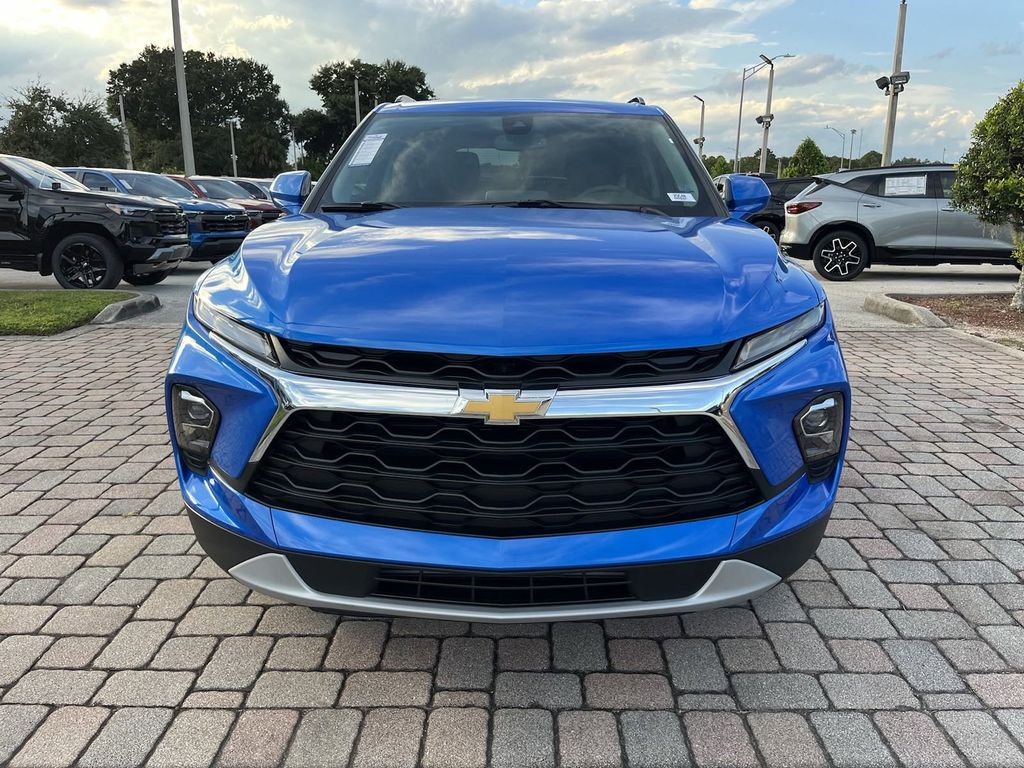 new 2025 Chevrolet Blazer car, priced at $40,985