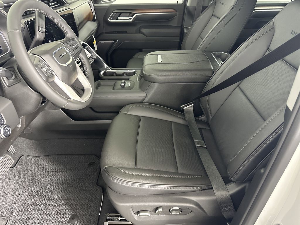 new 2025 GMC Sierra 2500HD car, priced at $86,069
