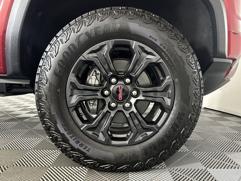 new 2025 GMC Canyon car, priced at $41,570
