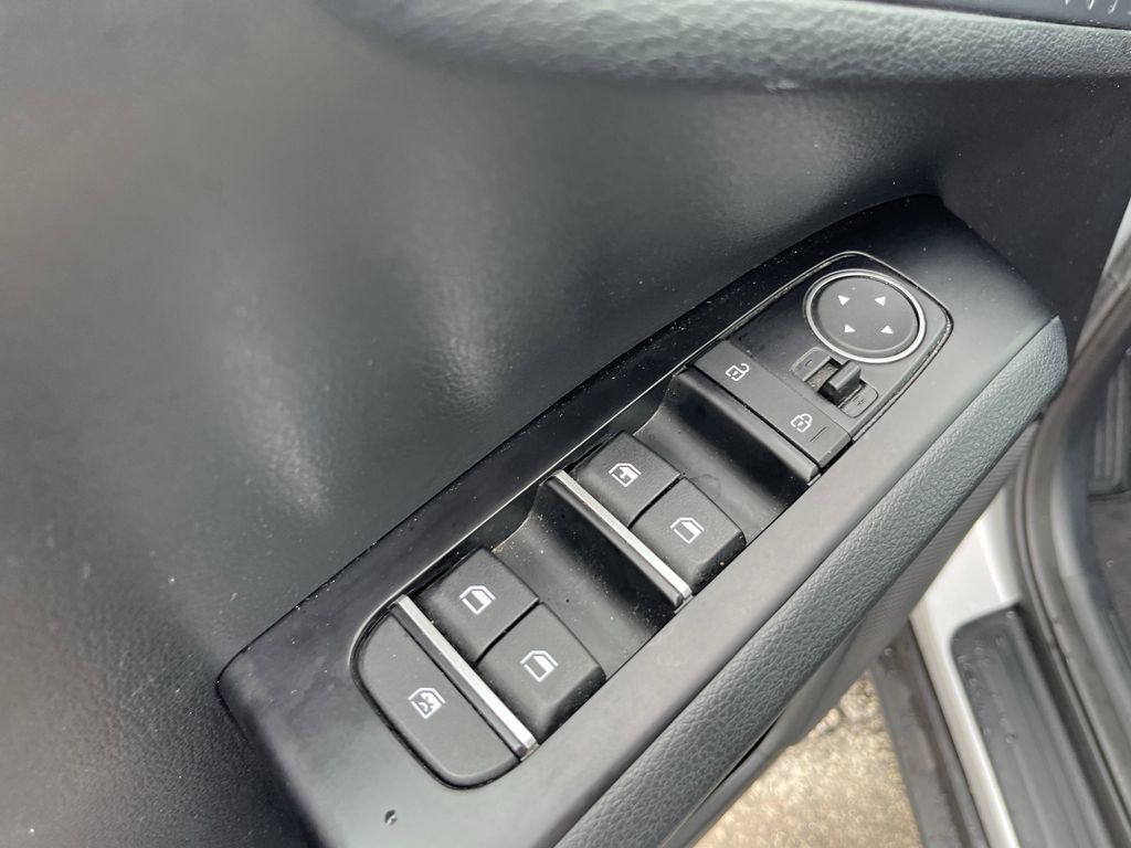 used 2021 Kia Soul car, priced at $13,991