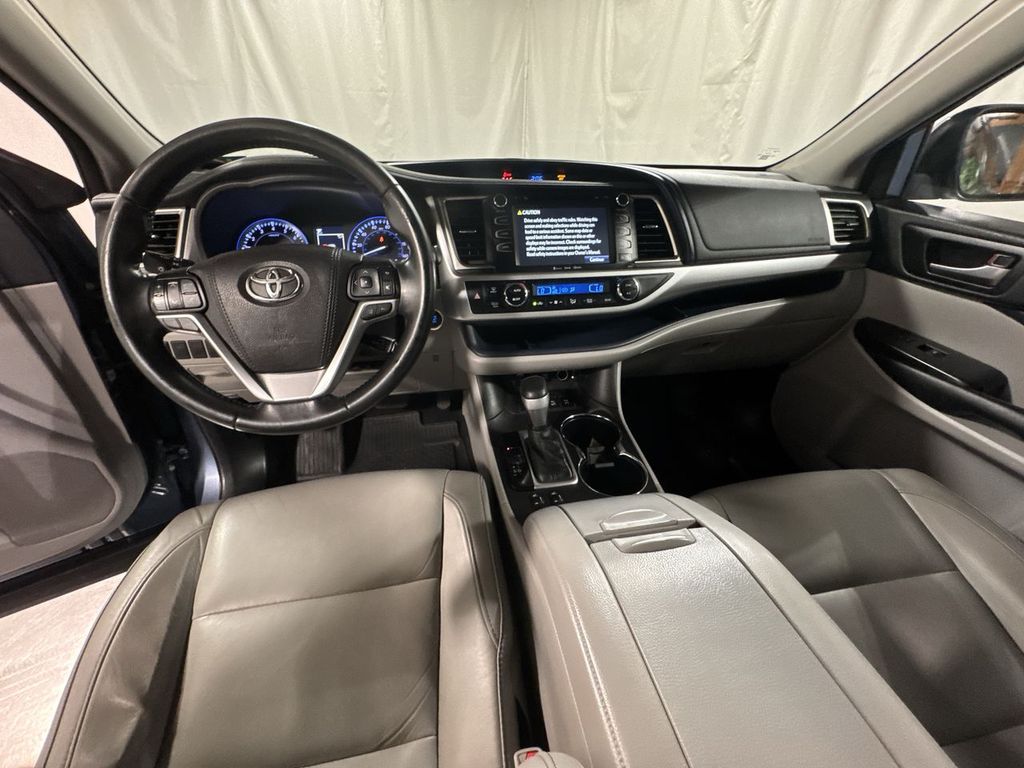 used 2018 Toyota Highlander car, priced at $23,700
