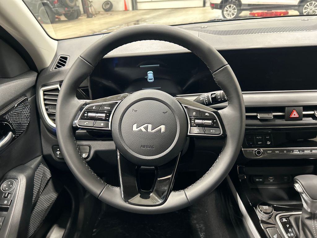 new 2025 Kia Seltos car, priced at $27,525