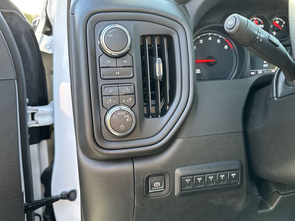 new 2025 GMC Sierra 3500HD car, priced at $55,968
