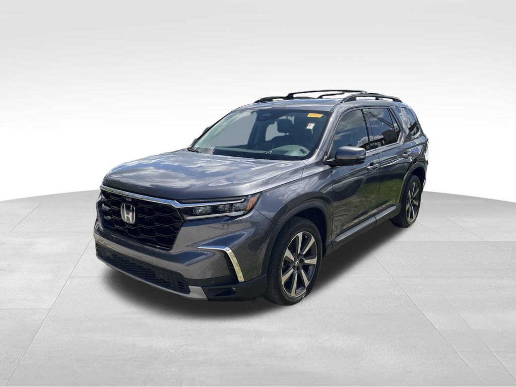 used 2023 Honda Pilot car, priced at $42,891