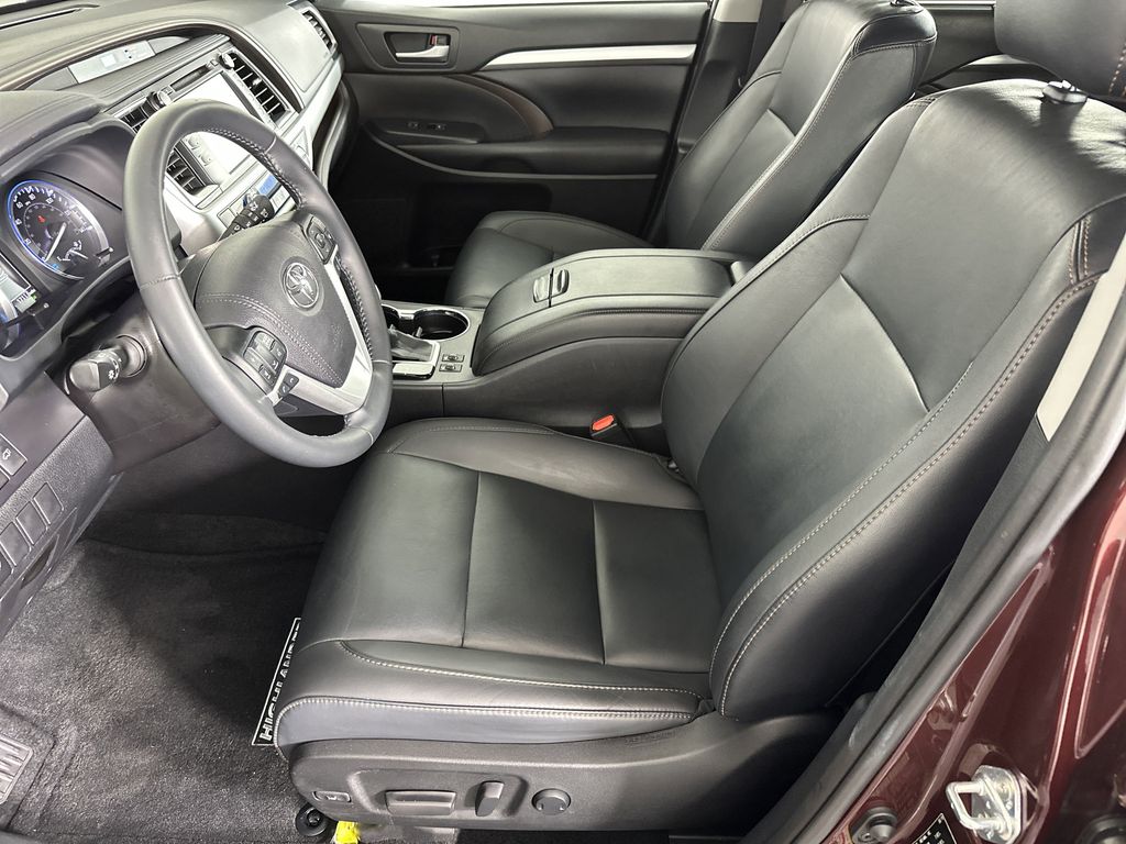 used 2019 Toyota Highlander car, priced at $29,750