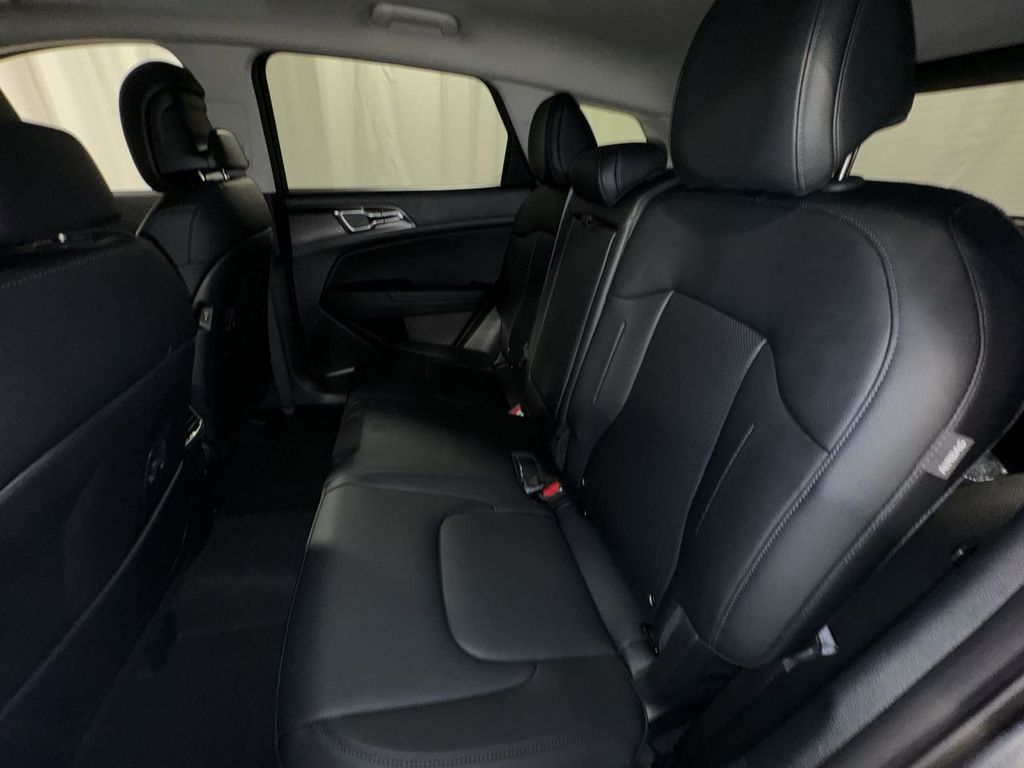 new 2025 Kia Sportage Hybrid car, priced at $33,615