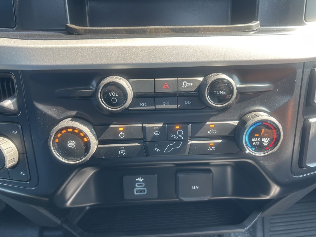 new 2025 Ford F-450SD car, priced at $62,790