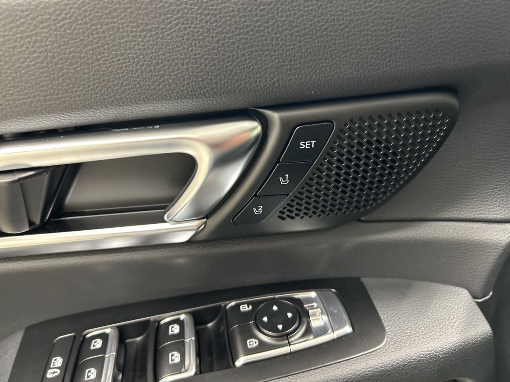 new 2025 Kia Telluride car, priced at $51,255