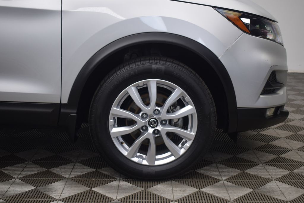 used 2022 Nissan Rogue Sport car, priced at $23,400