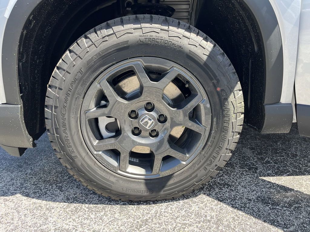 new 2025 Honda Pilot car, priced at $48,859