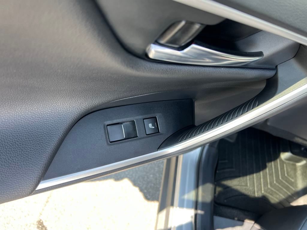 used 2021 Toyota RAV4 car, priced at $29,900