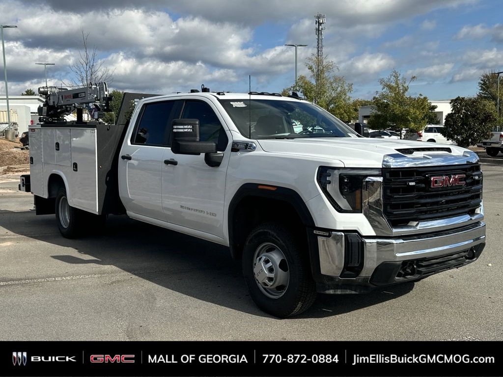 new 2024 GMC Sierra 3500HD car, priced at $47,753