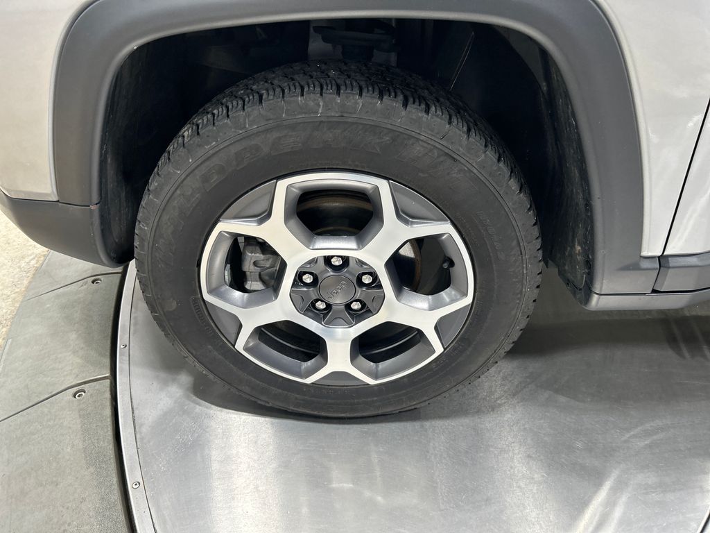used 2022 Jeep Compass car, priced at $25,236