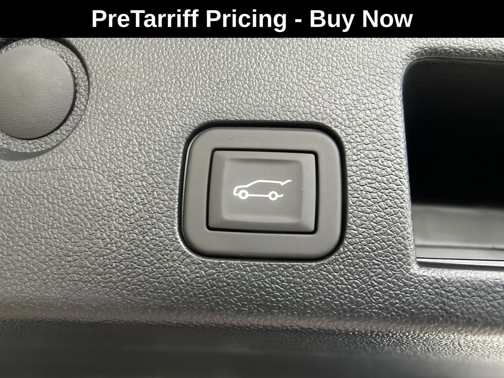 new 2025 GMC Terrain car, priced at $35,840