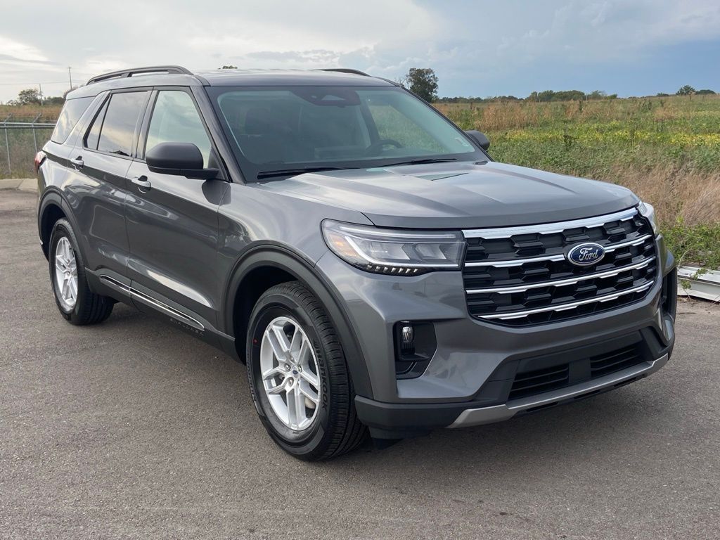 new 2025 Ford Explorer car, priced at $41,538