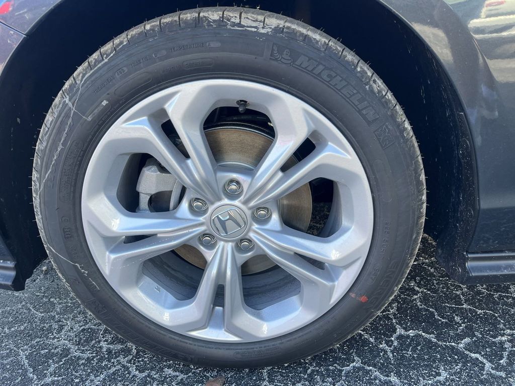 new 2025 Honda Accord car, priced at $28,310