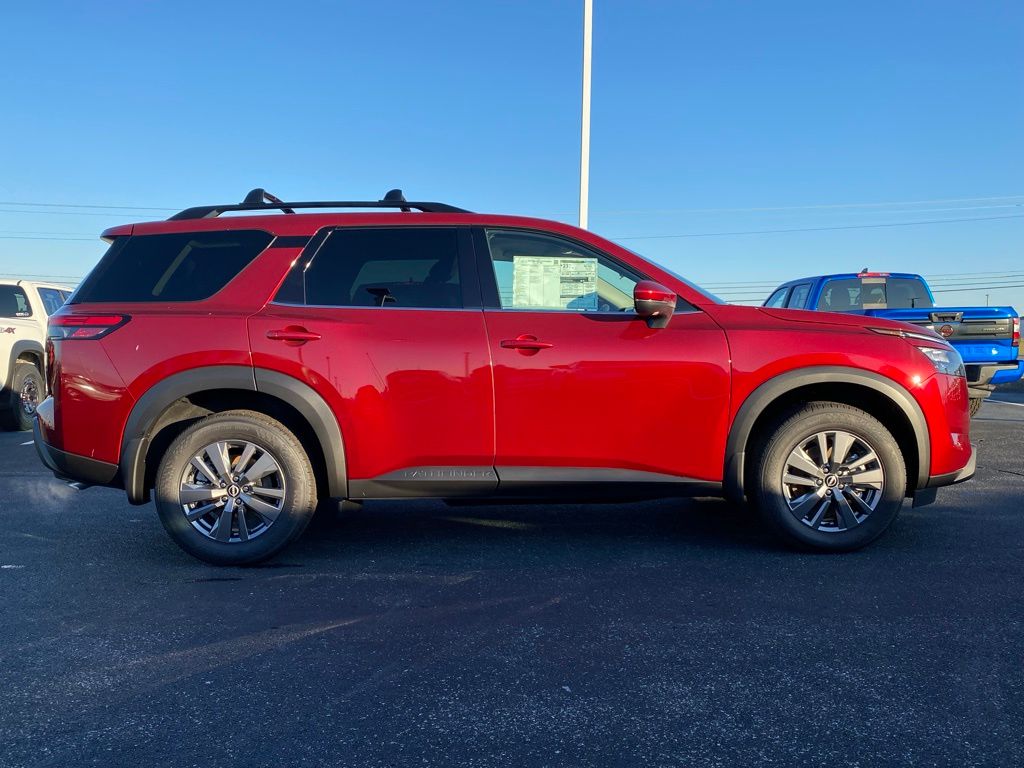 new 2025 Nissan Pathfinder car, priced at $38,776