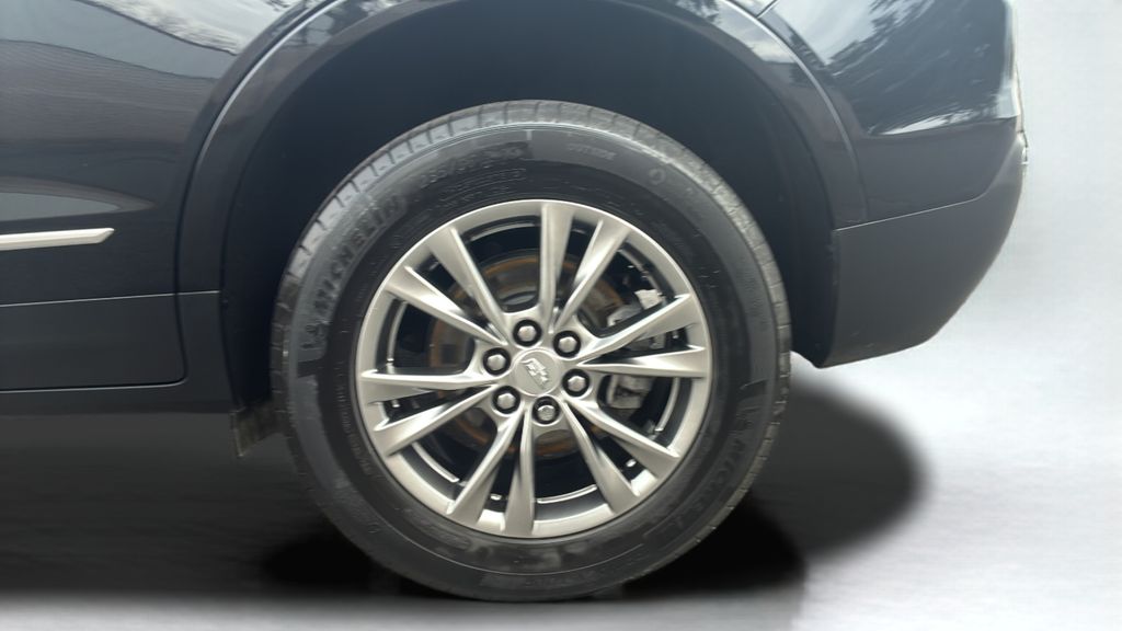 used 2023 Cadillac XT5 car, priced at $31,000