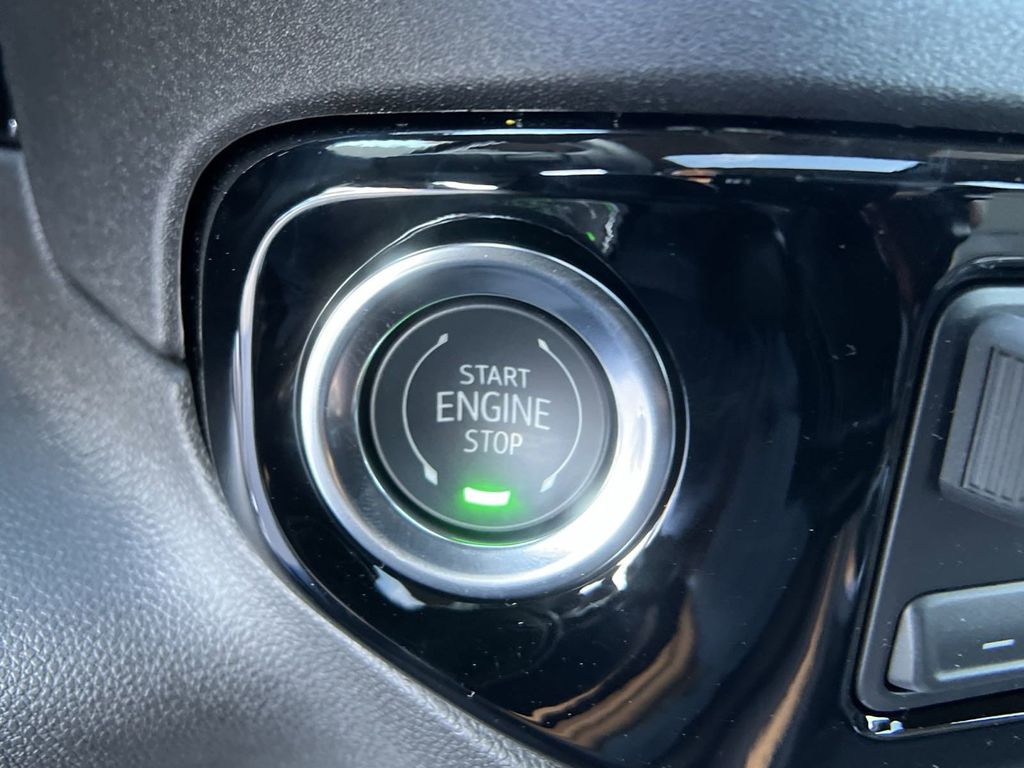 new 2025 GMC Sierra 2500HD car, priced at $80,403