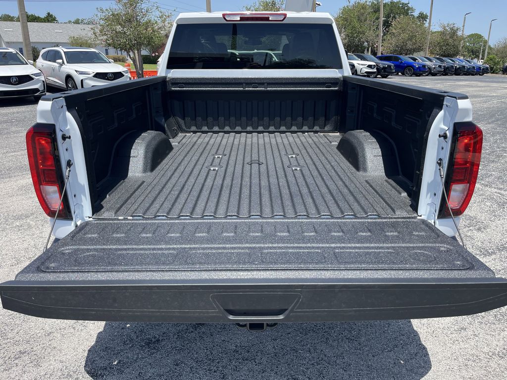 new 2025 GMC Sierra 2500HD car, priced at $67,935