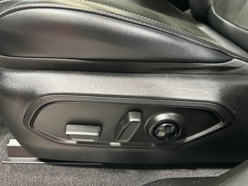 used 2021 Jeep Grand Cherokee L car, priced at $30,454