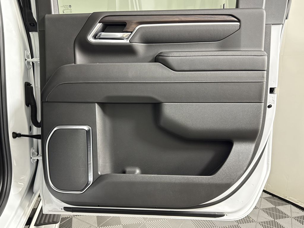 new 2025 GMC Sierra 2500HD car, priced at $78,970