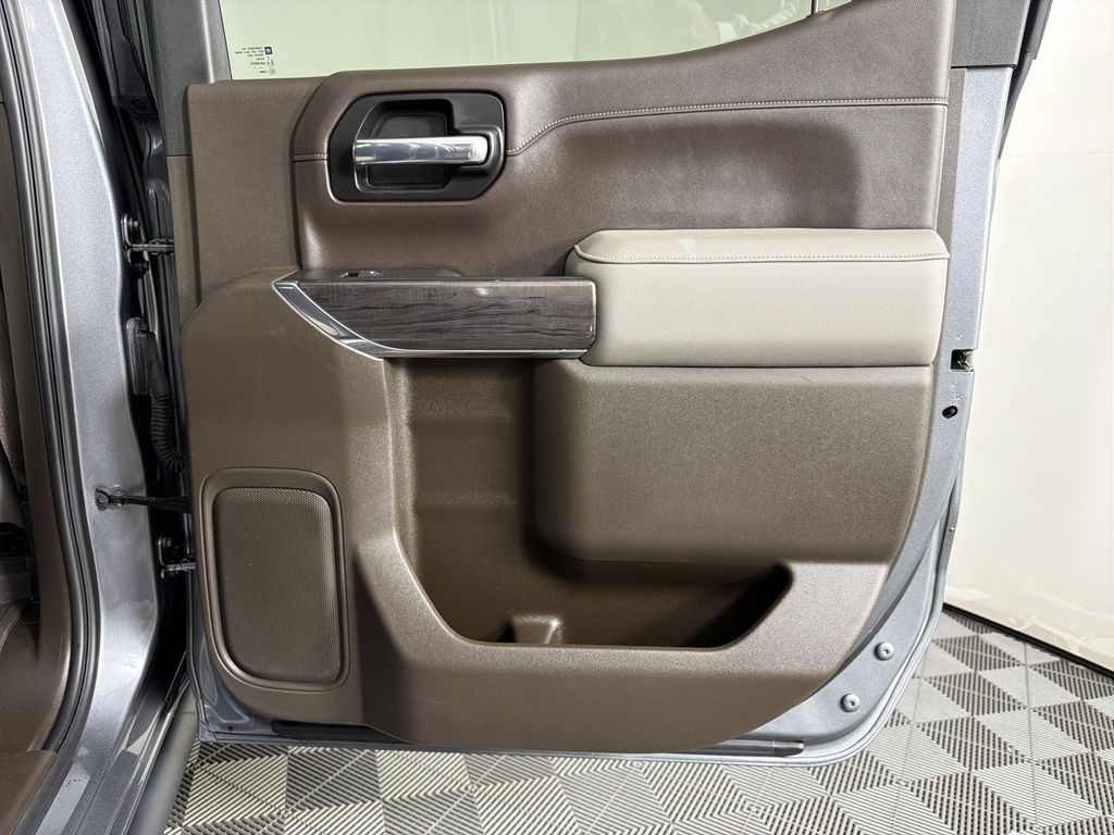 used 2021 Chevrolet Silverado 1500 car, priced at $39,991
