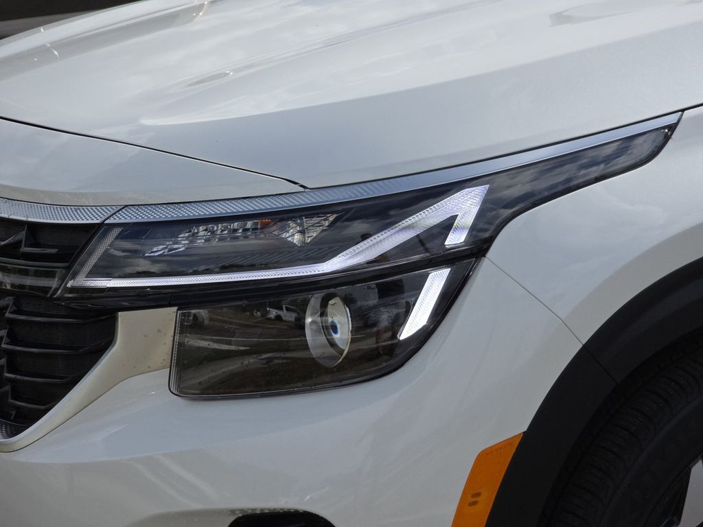 new 2026 Kia Seltos car, priced at $26,002