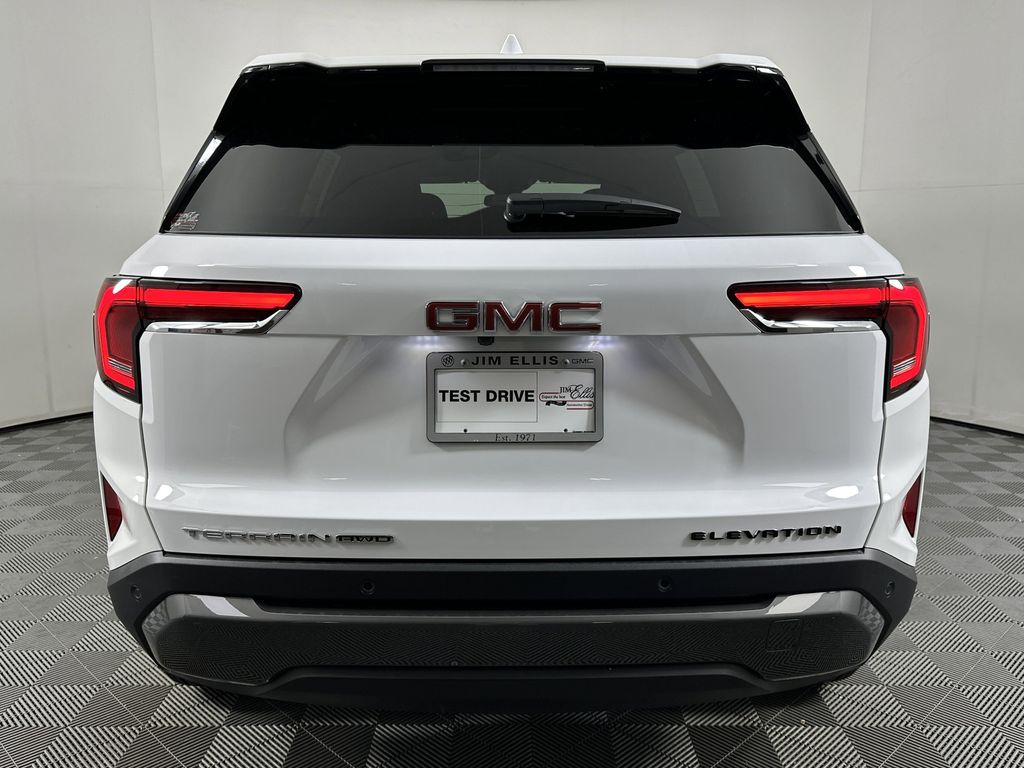 new 2025 GMC Terrain car, priced at $30,395