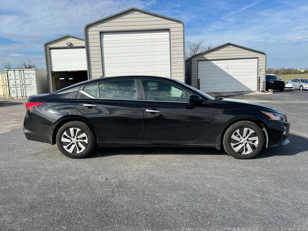 used 2019 Nissan Altima car, priced at $13,500