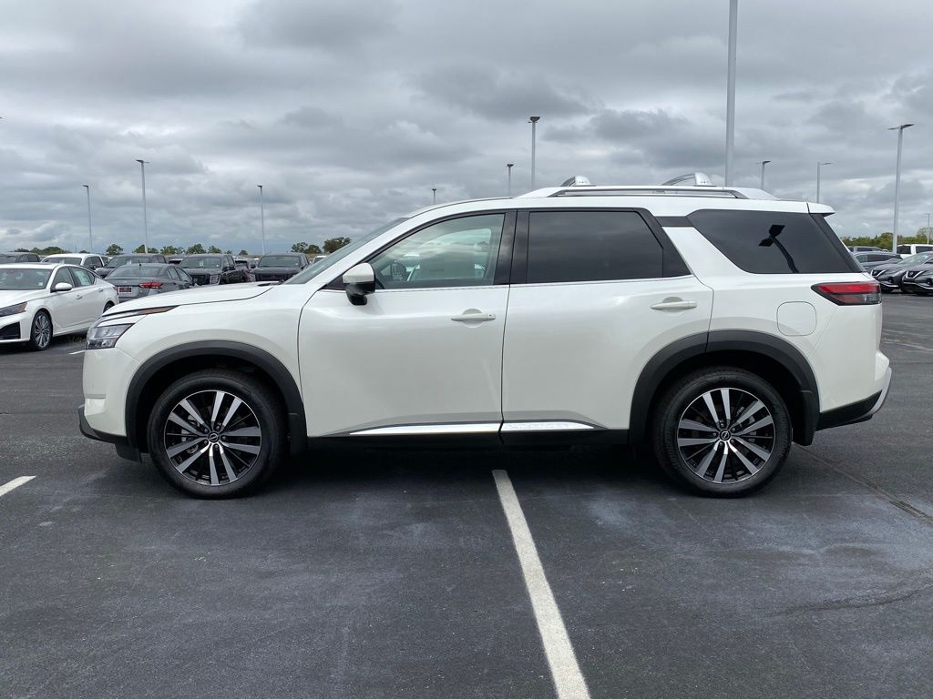 new 2024 Nissan Pathfinder car, priced at $47,495