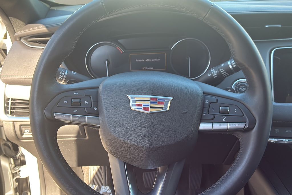 used 2020 Cadillac XT4 car, priced at $20,600