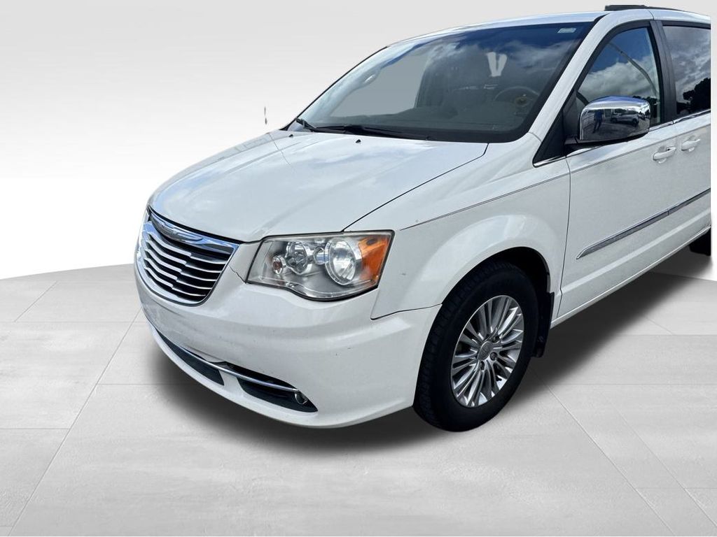 used 2013 Chrysler Town & Country car, priced at $7,991