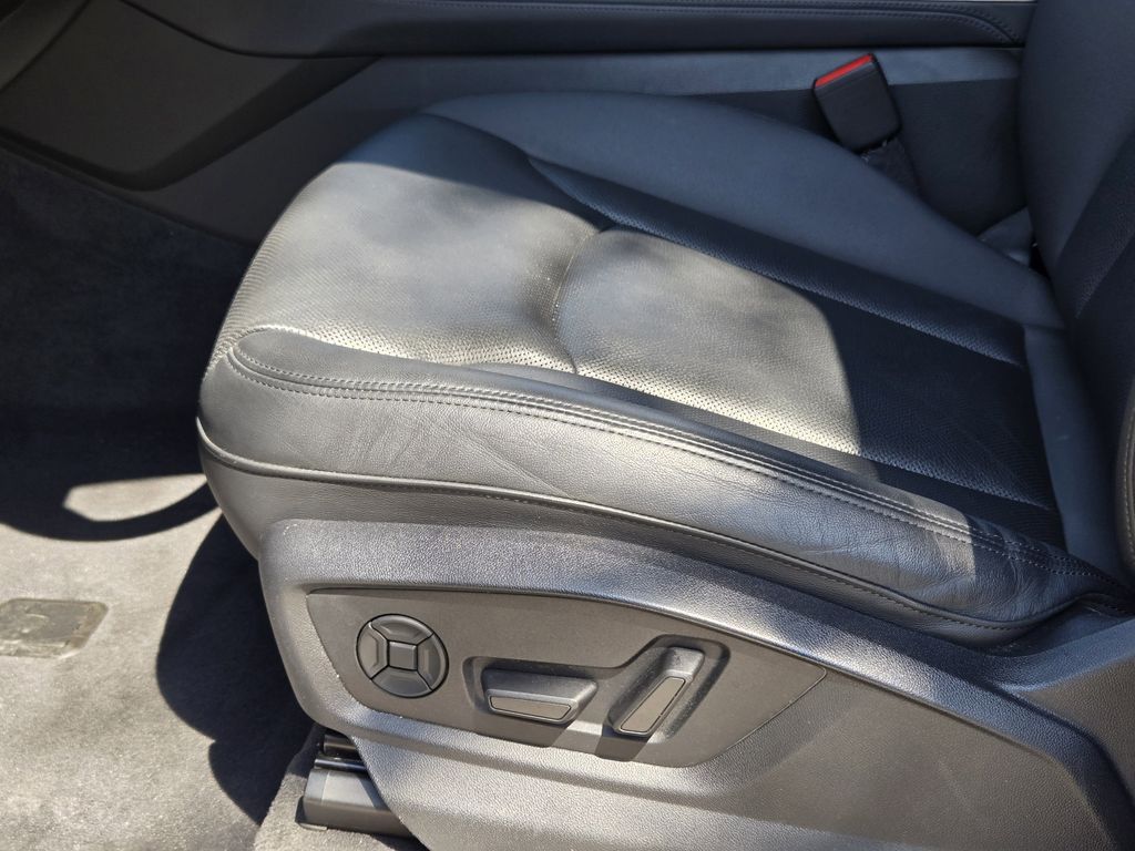 used 2023 Audi Q7 car, priced at $39,215
